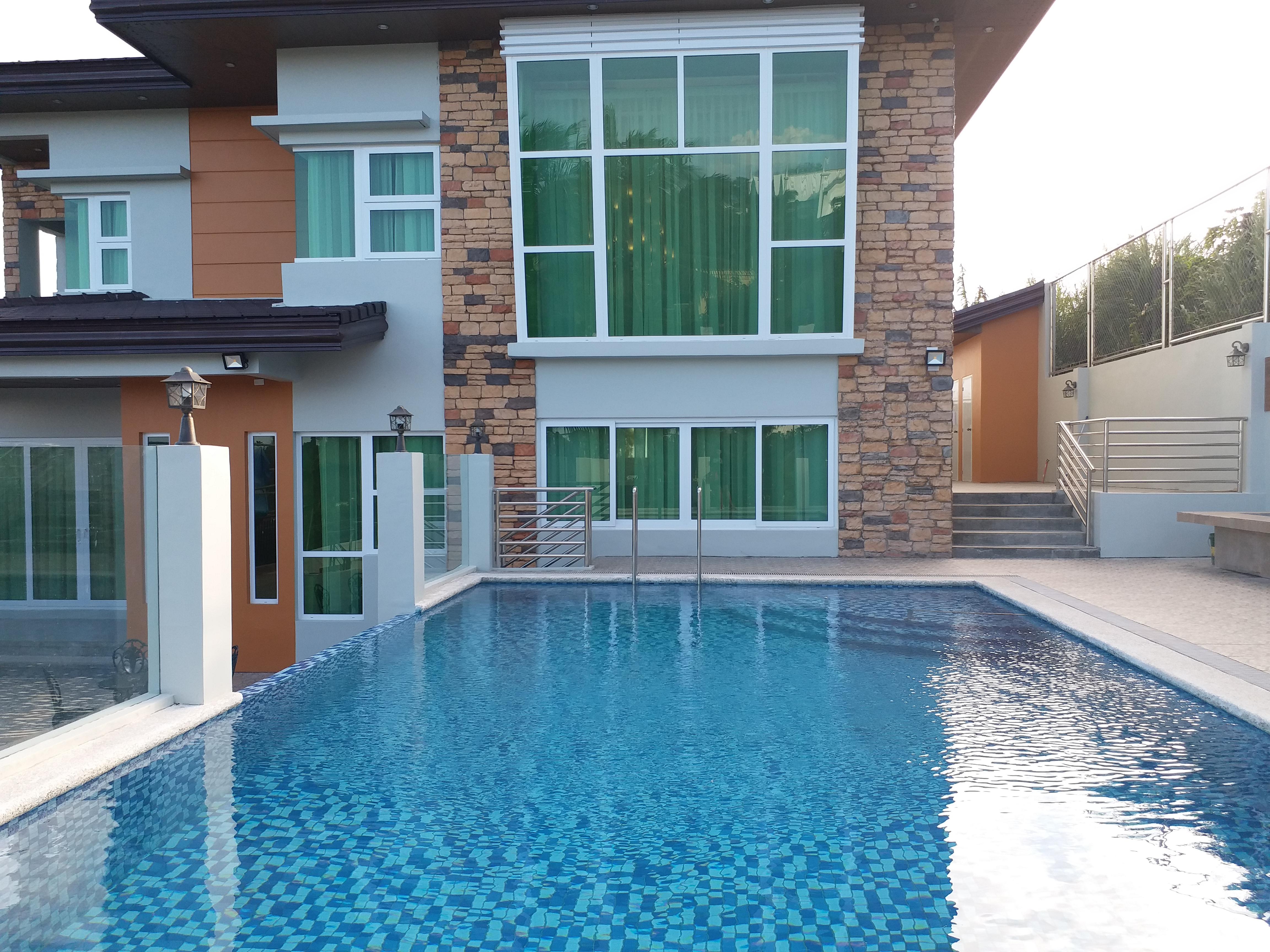 Hotel Lee Boutique Tagaytay 3*