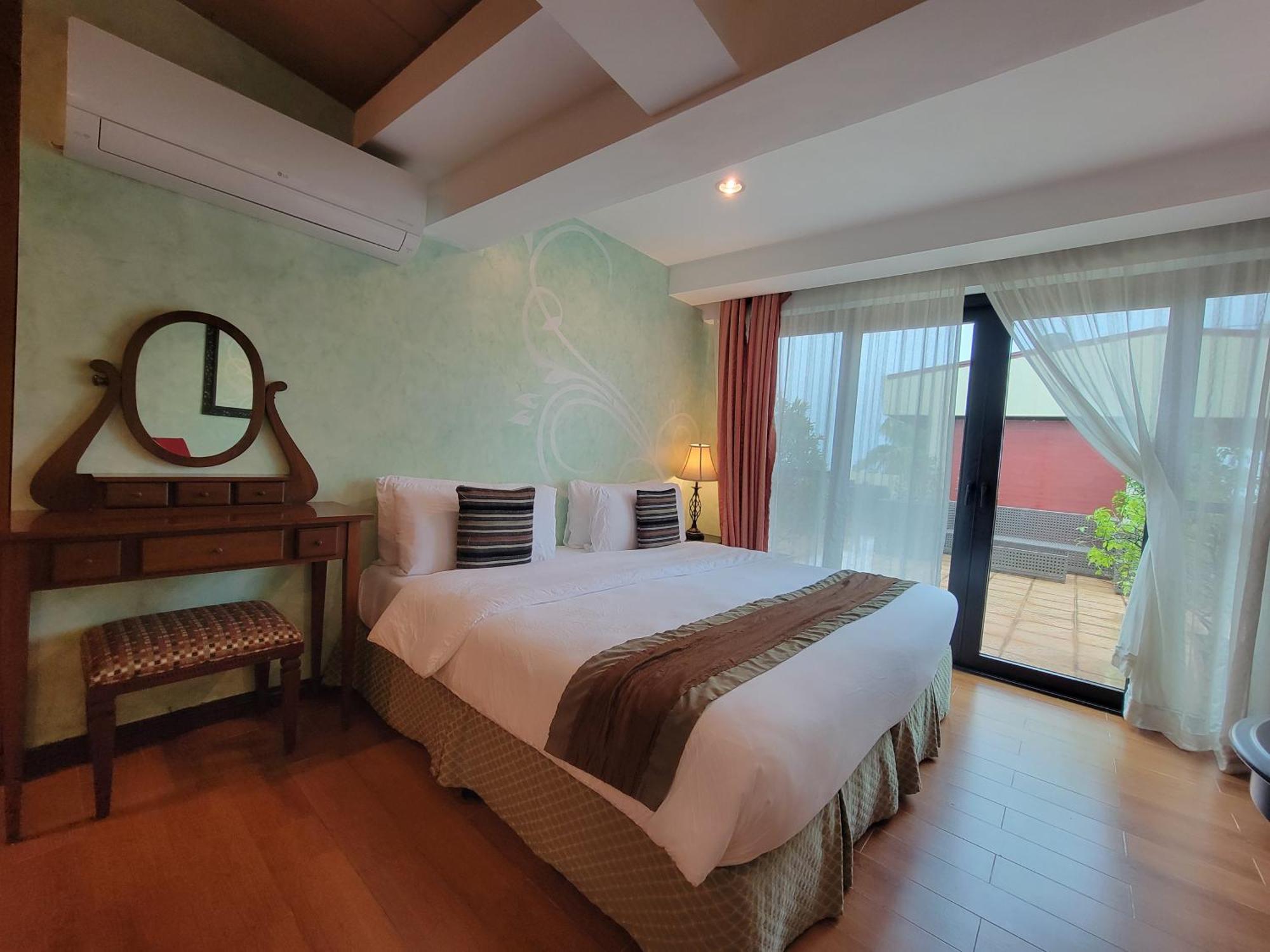 Lee Boutique Tagaytay Tagaytay City