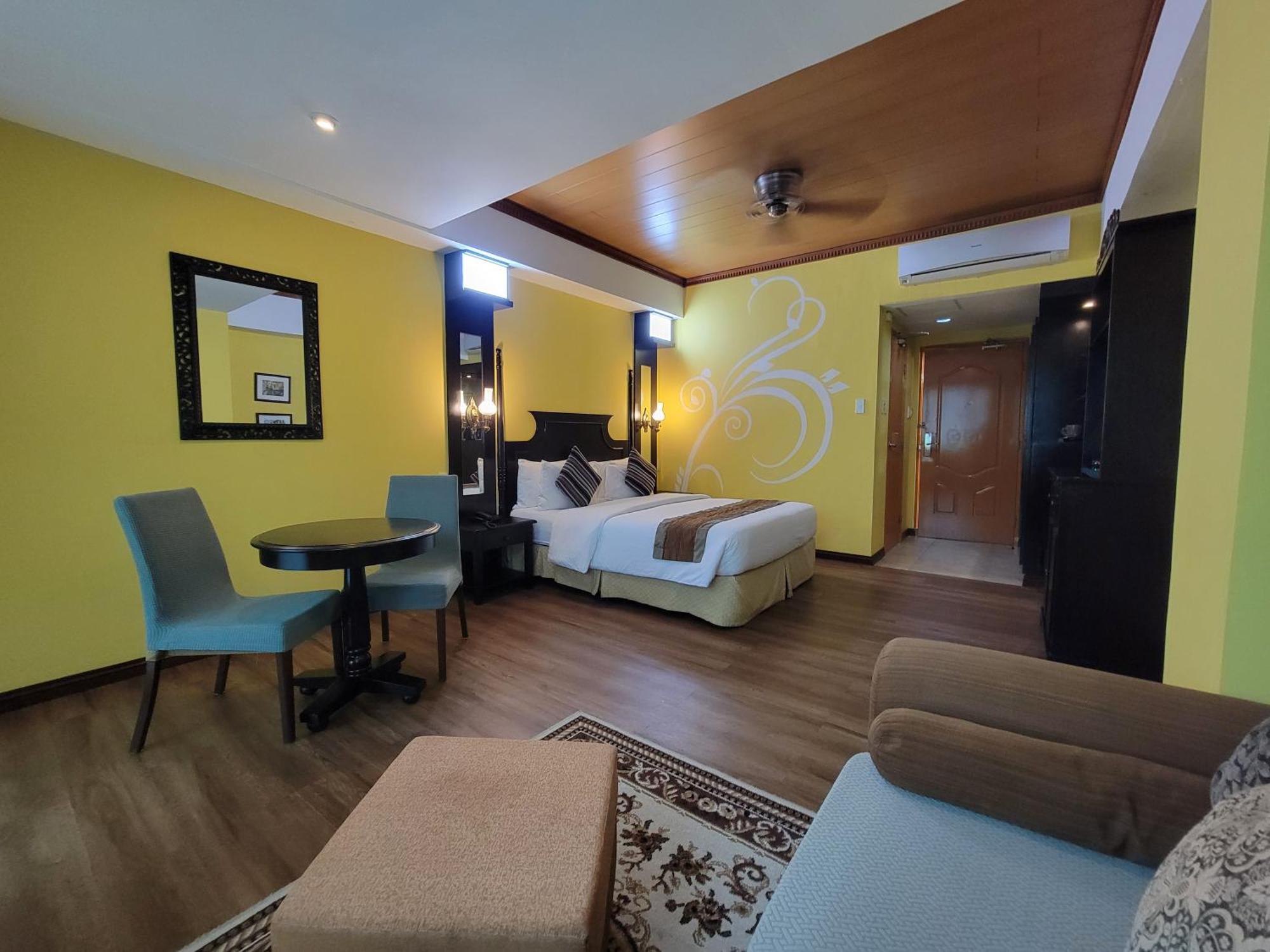 Lee Boutique Tagaytay 3*