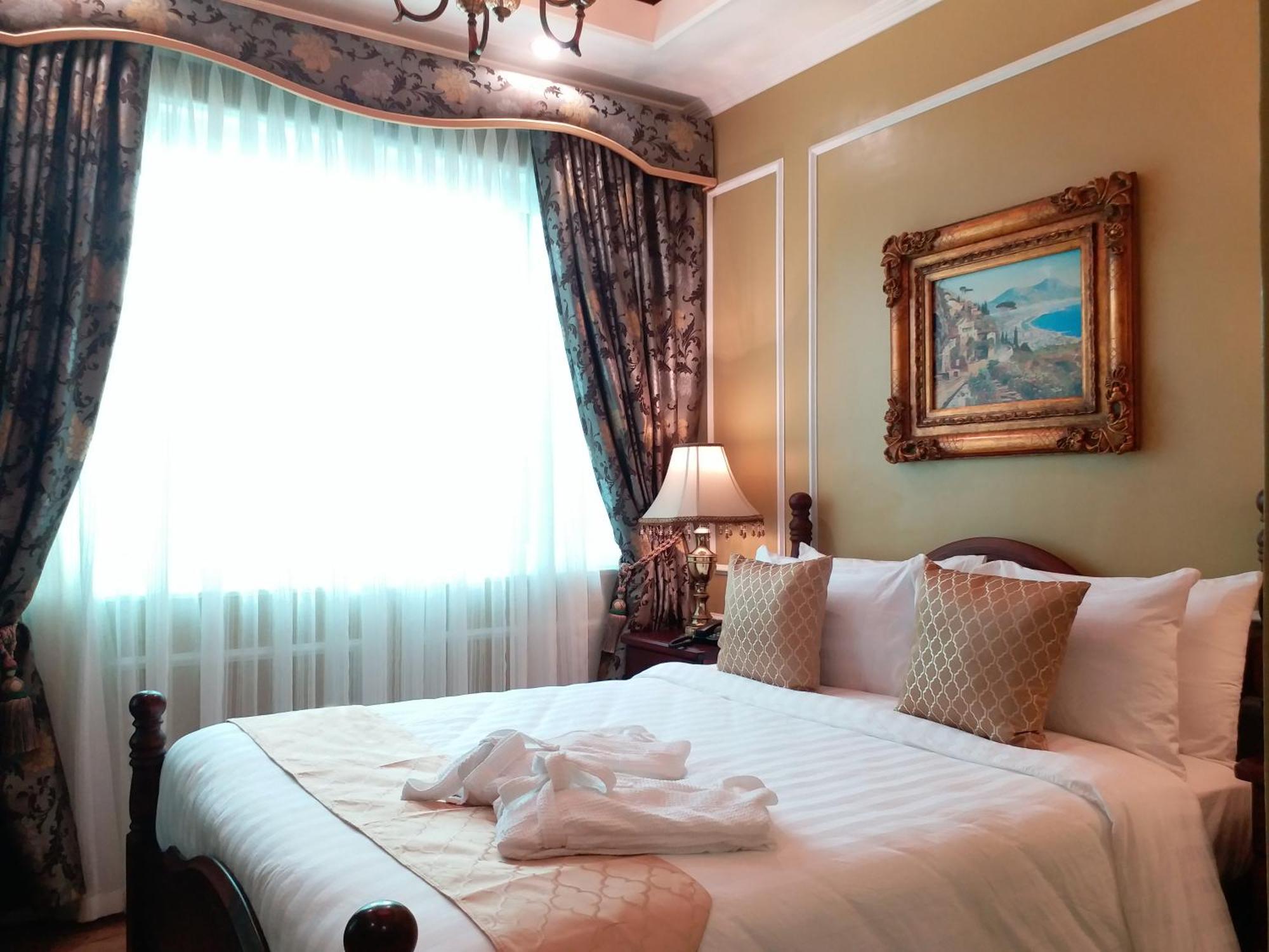 Lee Boutique Tagaytay